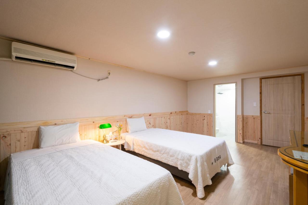 New Jeju Hotel Eksteriør bilde